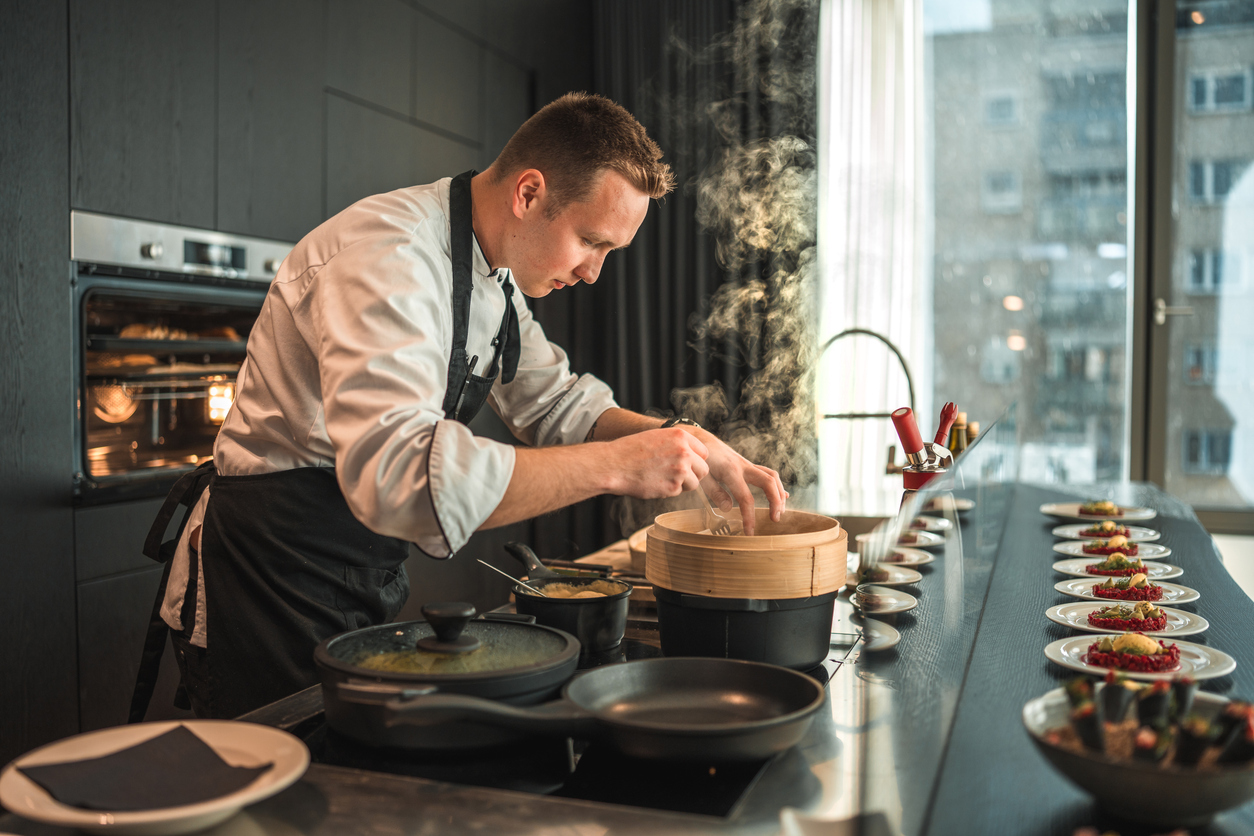 Comment devenir chef à domicile indépendant ?